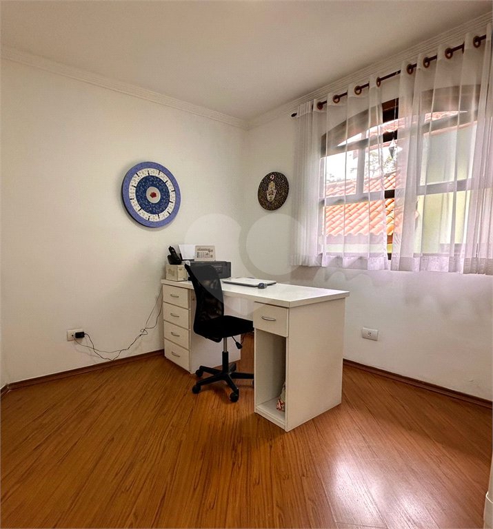 Casa à venda com 5 quartos, sendo 3 suítes, no condomínio Jd Itatinga, São Paulo - SP