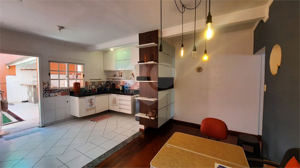 Casa de Vila à venda com 4 quartos, sendo 2 suítes, em Granja Julieta, São Paulo, SP