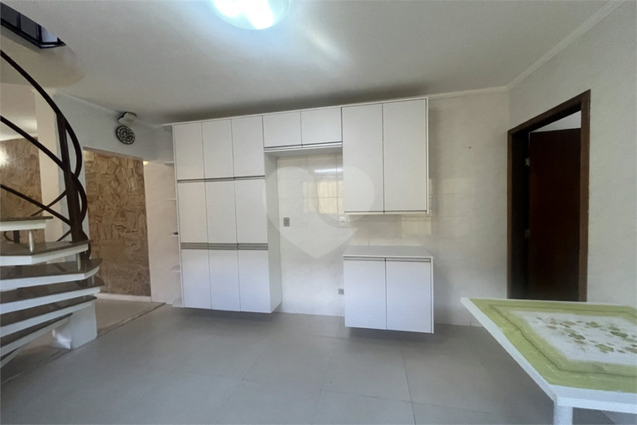Sobrado à venda com 5 quartos, sendo 2 suítes,  em Jaçanã, São Paulo, SP