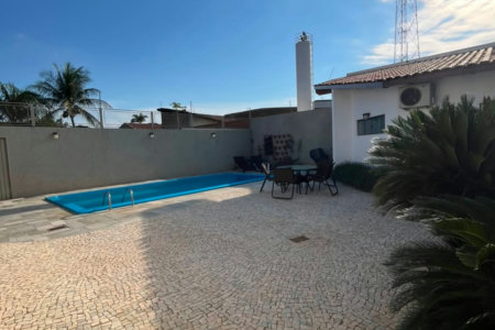 Casa à venda com 3 quartos, sendo 1 suíte,  em Santos Dumont, Três Lagoas, MS