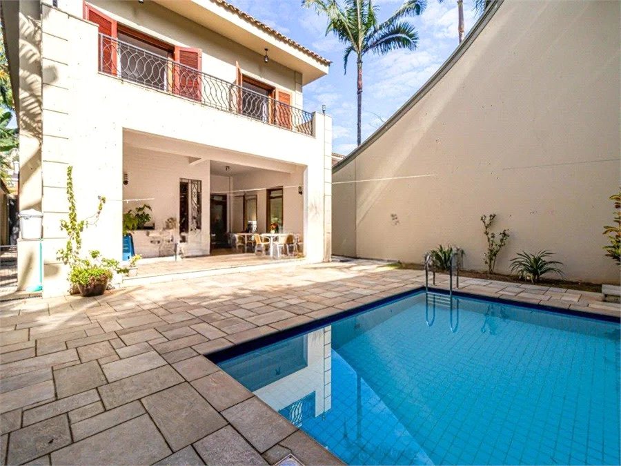 Casa à venda com 4 suítes em Morumbi, São Paulo, SP