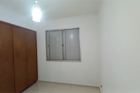 Apartamento à venda com 3 quartos em Jardim Londrina, São Paulo, SP