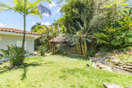Casa à venda com 7 quartos, sendo 5 suítes,  em Morumbi, São Paulo, SP