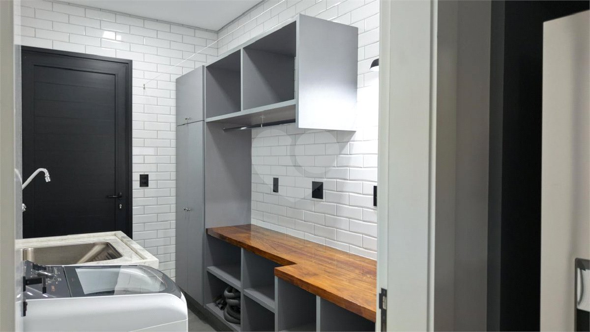 Casa à venda com 4 suítes no condomínio Alphaville Dom Pedro 3, Campinas - SP