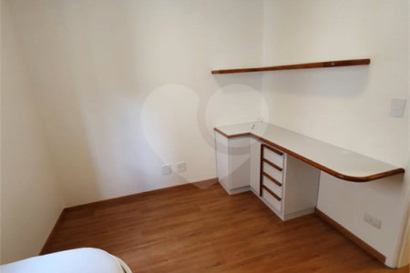 Apartamento à venda com 2 quartos em Vila Uberabinha, São Paulo, SP