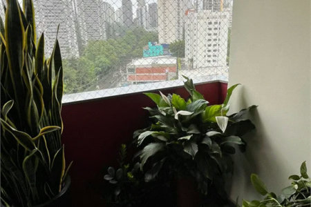 Apartamento à venda com 3 quartos, sendo 1 suíte,  em Jardim Londrina, São Paulo, SP