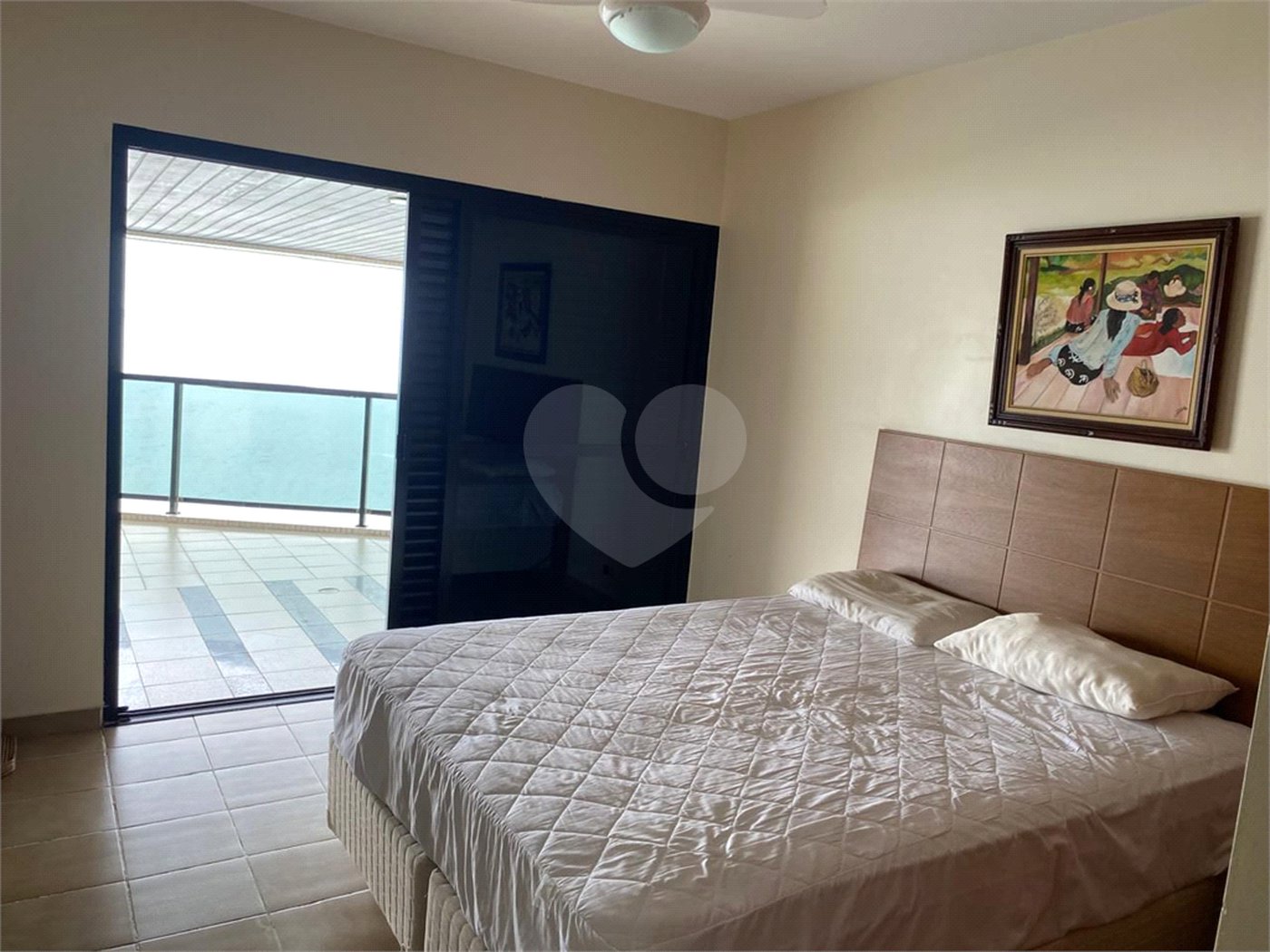 Apartamento à venda com 4 suítes em Jardim Astúrias, Guarujá, SP
