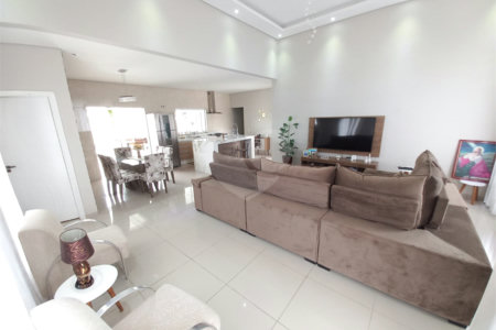Casa à venda com 3 quartos, sendo 1 suíte,  no condomínio Villagio Milano, Sorocaba - SP