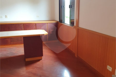 Casa à venda com 2 quartos, sendo 1 suíte,  no condomínio Flamboyant, São Paulo - SP