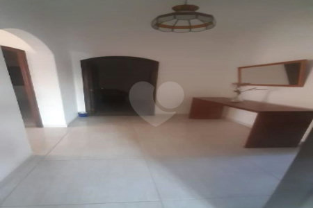 Casa à venda com 3 quartos no Centro, Iperó, SP