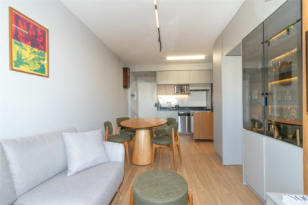 Apartamento de 68m² com 2 Quartos (1 Suíte) e 1 Vaga no Condomínio Downtown - República