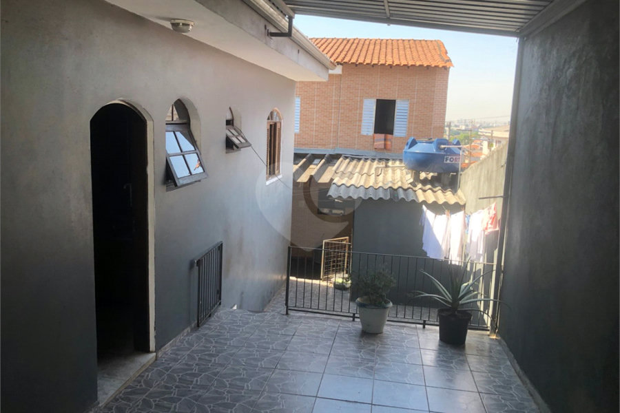 Casa à venda com 3 quartos em Vila Medeiros, São Paulo, SP