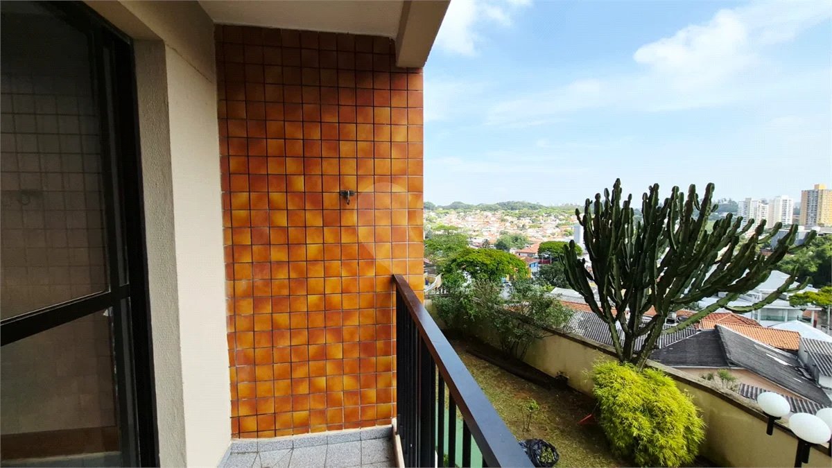 Apartamento à venda com 3 quartos, sendo 1 suíte, em Vila Indiana, São Paulo, SP