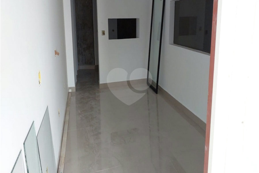 Sobrado à venda com 3 quartos, sendo 2 suítes, em Vila Paulicéia, São Paulo, SP