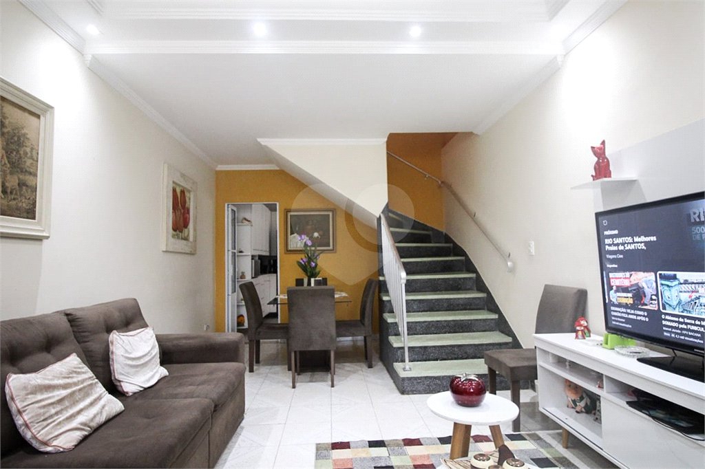 Sobrado à venda com 3 quartos, sendo 1 suíte, em Vila Gustavo, São Paulo, SP