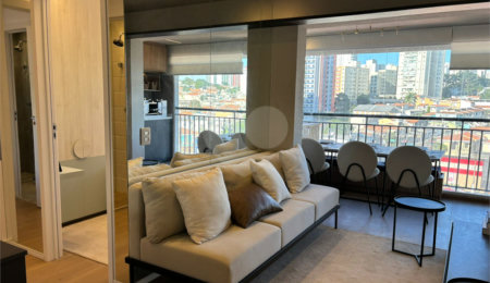 Apartamento à venda com 2 quartos, sendo 1 suíte,  em Bosque da Saúde, São Paulo, SP