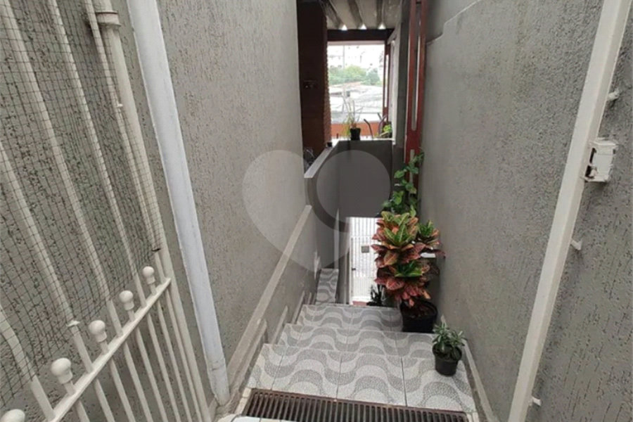 Casa à venda com 2 quartos, sendo 1 suíte, em Parque Maria Domitila, São Paulo, SP
