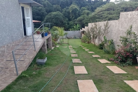 Chácara à venda com 5 quartos, sendo 1 suíte, em Jardim Marabá, Itapetininga, SP