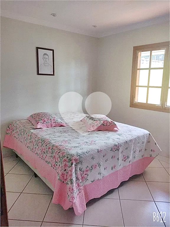 Casa à venda com 4 quartos, sendo 3 suítes, em Luiz Fagundes, Mairiporã, SP