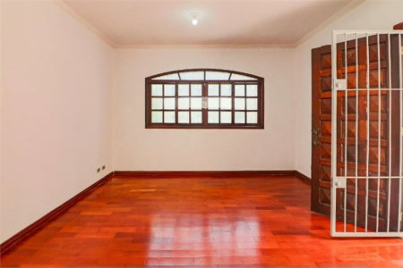 Casa à venda com 3 quartos, sendo 2 suítes, em Ferreira, São Paulo, SP