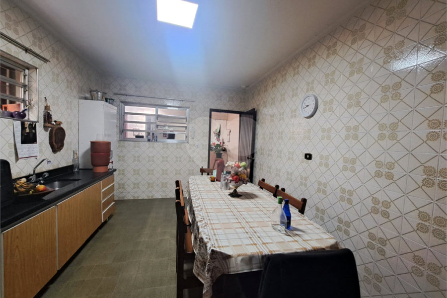 Sobrado à venda com 3 quartos em Vila Sabrina, São Paulo, SP