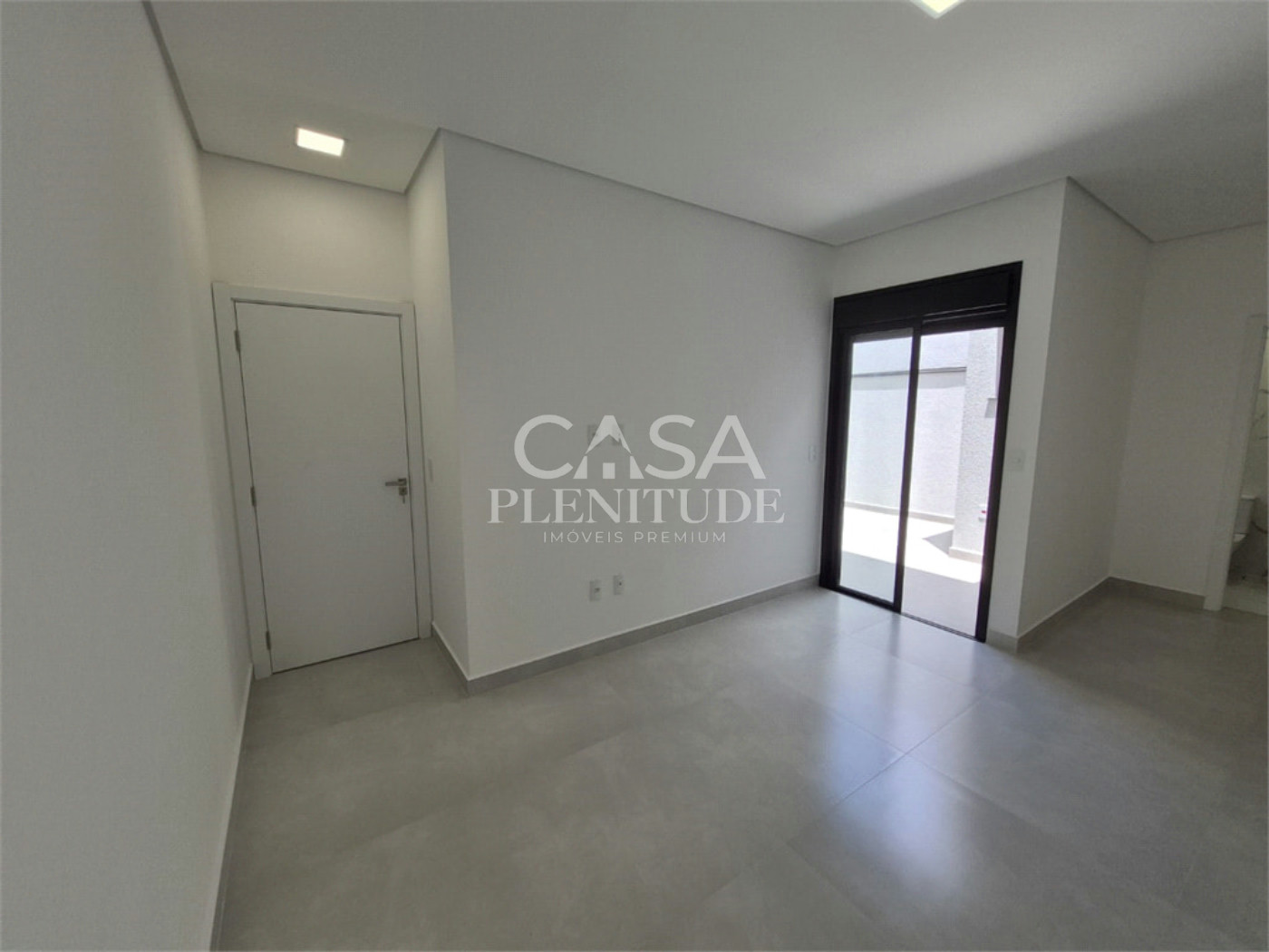 Casa em condomínio à venda com 3 quartos, sendo 1 suíte, em Jardim Villagio Milano, Sorocaba, SP