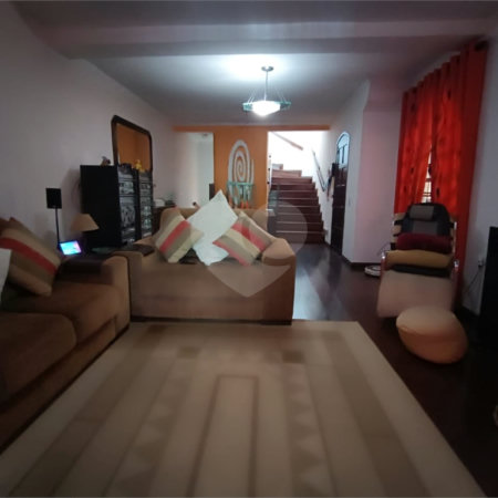 Sobrado à venda com 3 quartos, sendo 1 suíte, em Jaguaré, São Paulo, SP