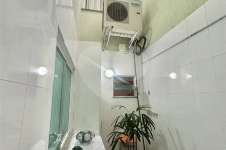 Casa à venda com 3 suítes no condomínio Itapuã XI, São Paulo - SP