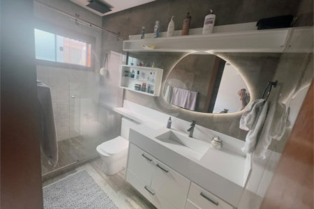 Casa em condomínio à venda com 4 quartos, sendo 2 suítes,  em Caravelas, Armação dos Búzios, RJ