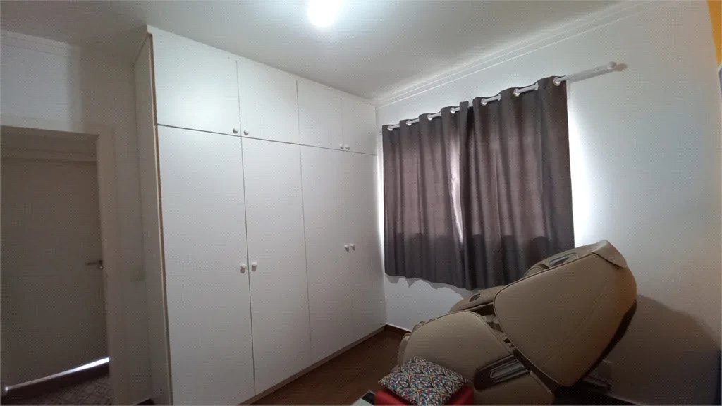 Sobrado à venda com 3 quartos, sendo 1 suíte,  em Vila Gomes, São Paulo, SP