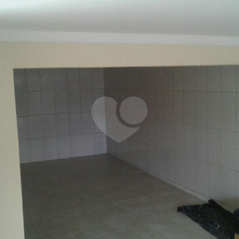Casa à venda com 3 quartos, sendo 1 suíte,  em Vila Nivi, São Paulo, SP