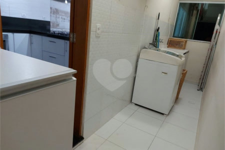 Sobrado à venda com 3 quartos, sendo 1 suíte, em Vila Laís, São Paulo, SP