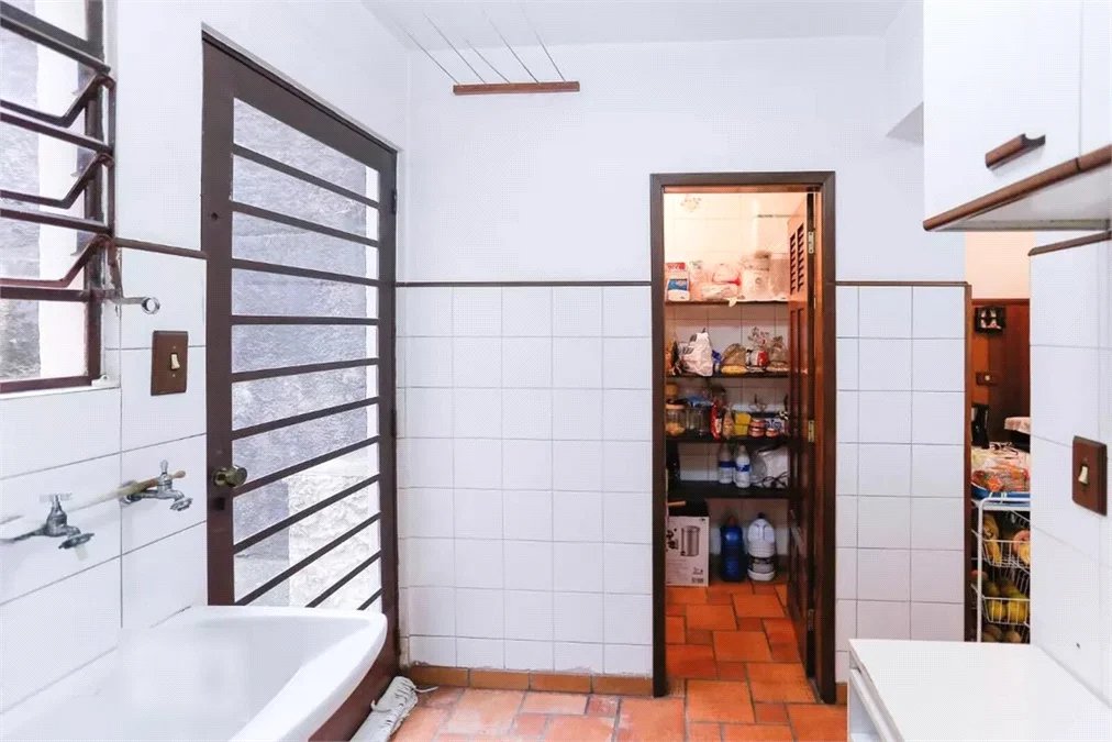 Casa à venda com 4 quartos, sendo 1 suíte, em Lapa, São Paulo, SP