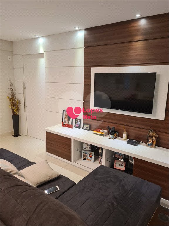 A VENDA BELISSIMO APARTAMENTO NO BAIRRO URBANOVA I, 2 QUARTOS 1 SENDO SUITE, 3 BANHEIROS E 2 VAGAS,