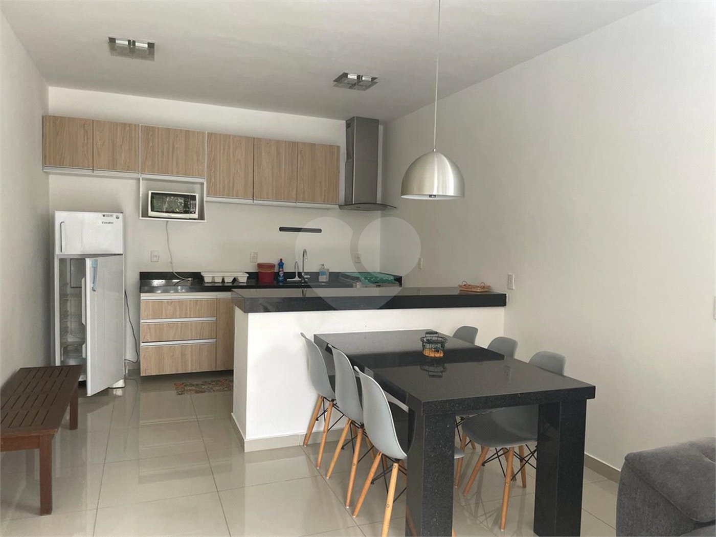 Casa à venda com 3 quartos, sendo 2 suítes,  no condomínio São Joaquim, Vinhedo - SP