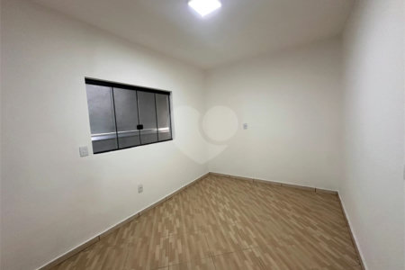 Casa à venda com 3 quartos em Jardim São Lucas, Votorantim, SP