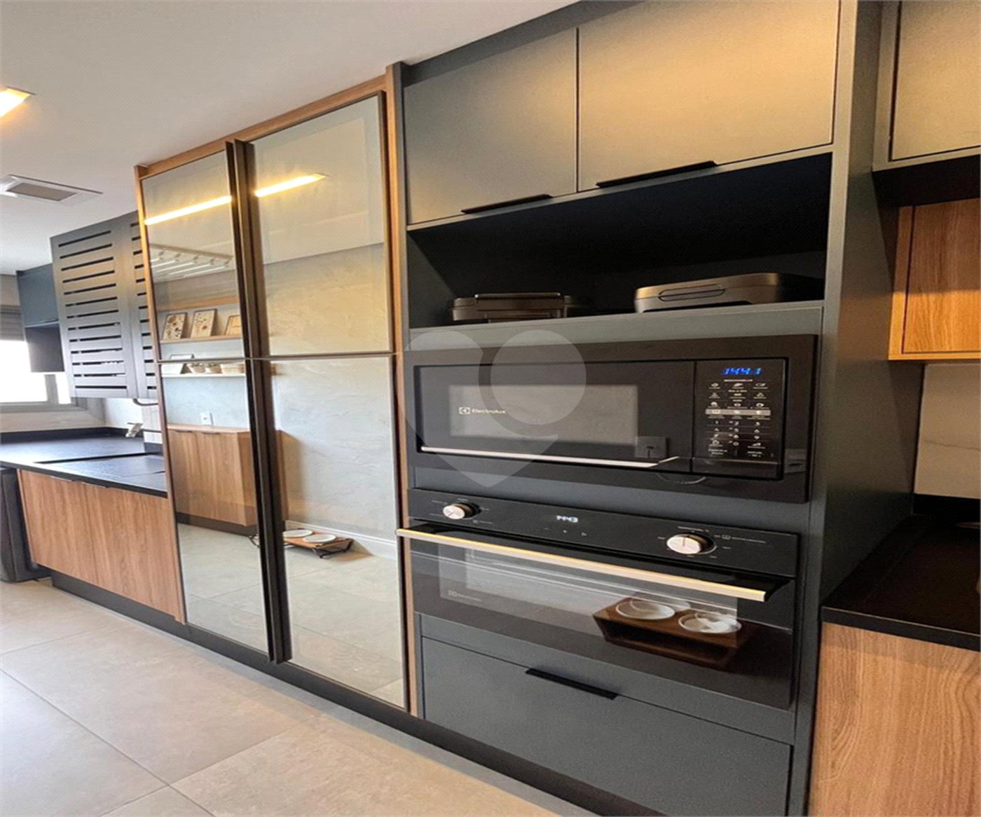 Apartamento à venda com 3 quartos, sendo 1 suíte, em Jardim Prudência, São Paulo, SP
