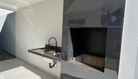 Casa à venda com 3 quartos, sendo 1 suíte,  em Bela Vista da Lagoa, Três Lagoas, MS