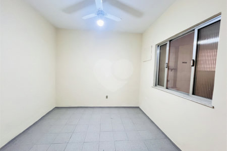 Casa à venda com 3 quartos em Campo Grande, Rio de Janeiro, RJ