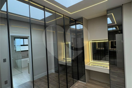 Casa à venda com 4 suítes no condomínio Villa Borghese, Indaiatuba - SP