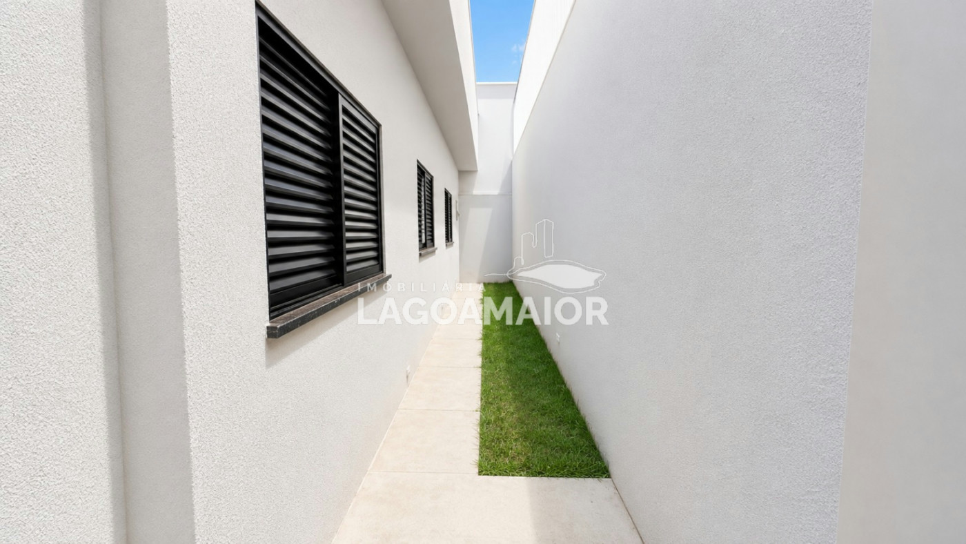Casa à venda com 3 quartos, sendo 1 suíte,  em Jardim dos Ipês, Três Lagoas, MS