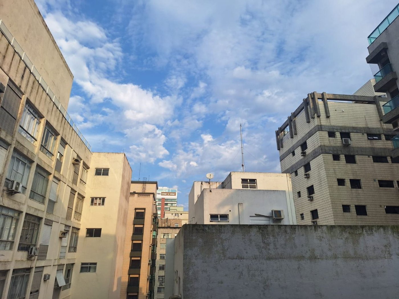 Apartamento Prédio Frente Mar em Santos | 3 Dormitórios à Venda