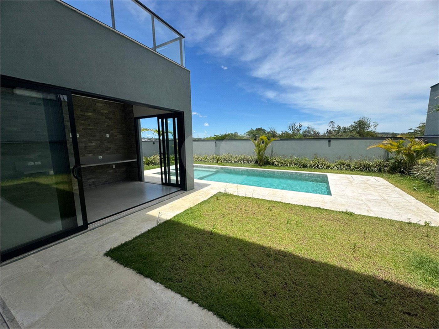 Casa à venda com 4 suítes no condomínio Villas do Golf, Itu - SP