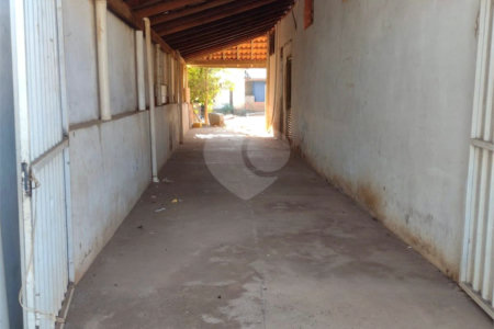 Casa à venda com 4 quartos, sendo 1 suíte, em Rechan, Itapetininga, SP