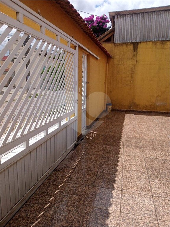 Casa à venda com 3 quartos em Sítio São José, Suzano, SP