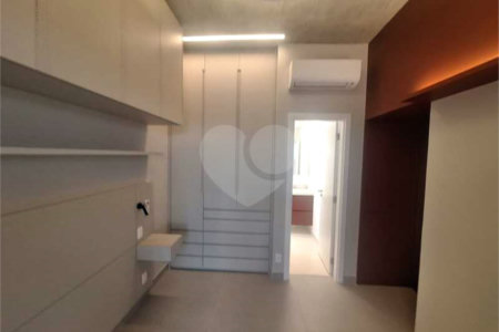 Apartamento à venda com 1 suíte em Moema, São Paulo, SP