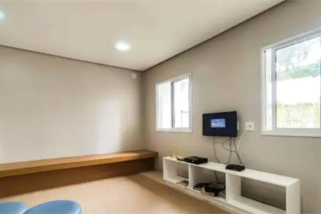 Apartamento à venda com 3 quartos, sendo 1 suíte, em Parque Reboucas, São Paulo, SP