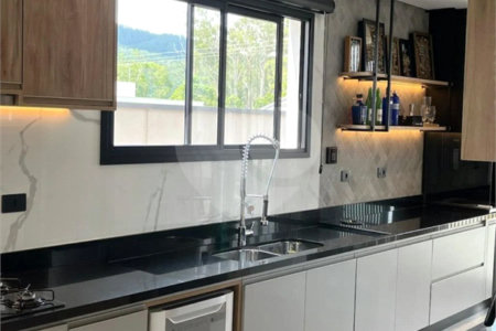 Casa à venda com 4 suítes no condomínio Bella Città, Mogi das Cruzes - SP
