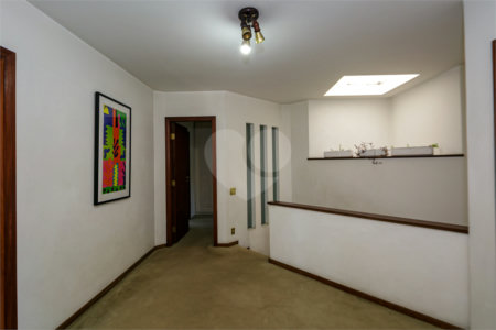 Casa de Vila à venda com 4 suítes em Jardim Prudência, São Paulo, SP