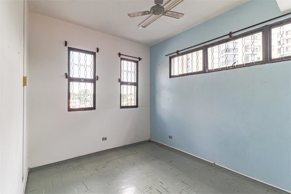 Prédio à venda em Vila Gomes, São Paulo, SP